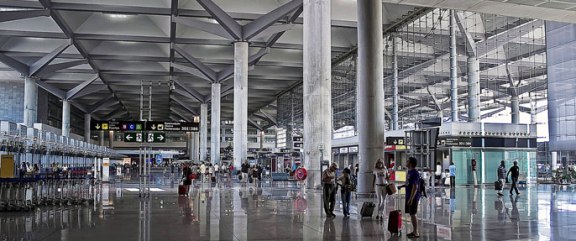 malaga-departures-terminal-new